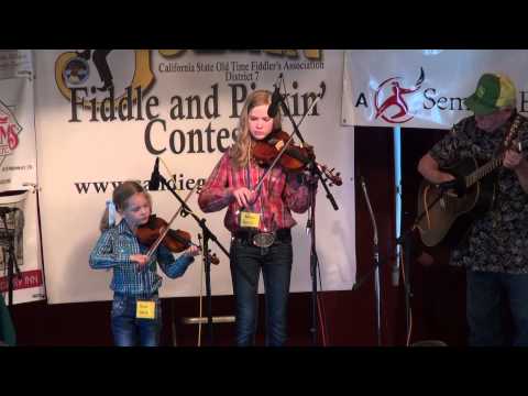 2015-05-30 TF1 C6 Ranelle & Madison Dietrich - Julian Fiddle Contest 2015