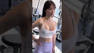 Asian Japanese beautiful girl side vent training#美女のサイドベントトレーニング