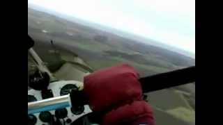 preview picture of video 'Evie takes off a Microlight at East Fortune'