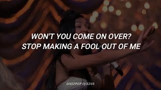 Glee Cast - Valerie (Lyrics + Video)