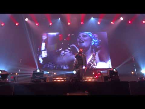 3T sings Why duet with Michael Jackson at the Qmusic Foute Party