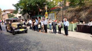 preview picture of video 'Caldes de Montbui - XXIX Trobada de Cotxes Antics - XXIX Encuentro Coches Antiguos - 2013'