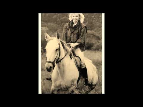 Iveta Bartošová   Dny jdou    88   Most hledání   89     HMS   2011