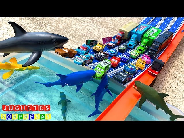 Vídeo relacionado con Mattel Selección Vehículos Racing Style | Disney Cars | Die Cast 1:55 Coche, DXV29N Cars 3 Single:Lightning Road Rumbler