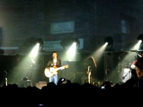 David Fonseca feat Rita Red Shoes Hold still @ enterro @veiro09