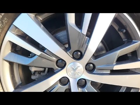 Peugeot 3008 ALLURE 1.2  AUTOMATIC LOW KMS - Image 2