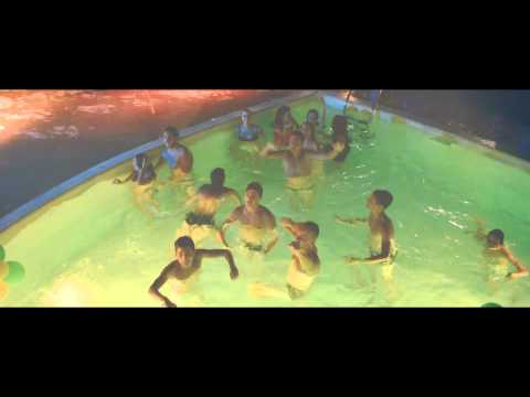 MARRON FIVE // Party Extreme Pool Party