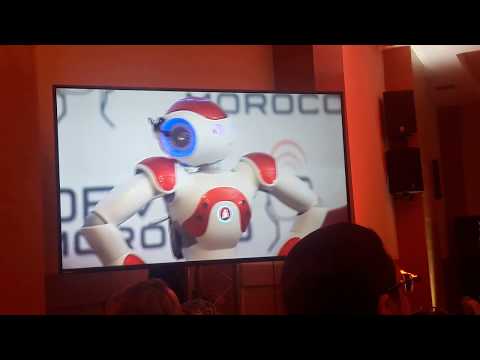 Discover Nao, the little humanoid robot dancing gangnam style in DevoxxMa