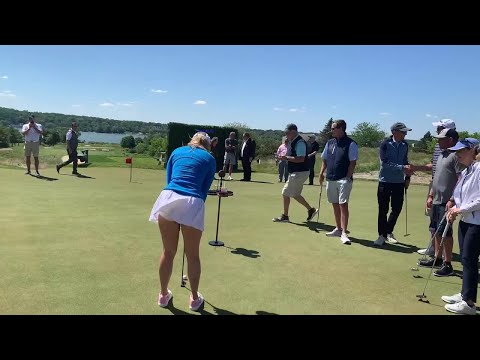 Paige Spiranac No Bra