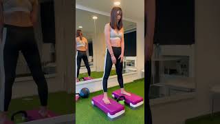 美女スクワット