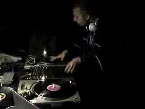 DJ Netik - Technical turnablism