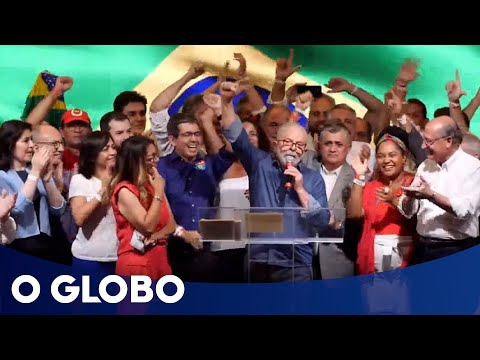 O primeiro discurso de Lula após vitória: 'Não existem dois Brasis'