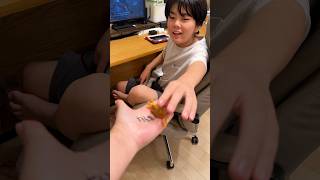 手のひらに「大好き」って書いたら…まさかの反応すぎてショックのママ #ブラザー4 #家族