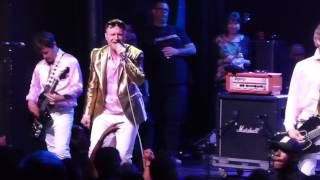 Me First and the Gimme Gimmes - Mandy (Barry Manilow) - Santa Ana
