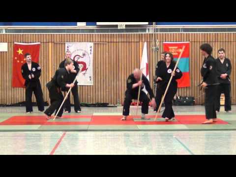 Roter Drache Kleve Dju-Su Kung Fu Vorführung