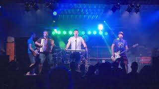 Video SKRZNASKRZ - Branná Fest 2024 - 04 Na dvorku