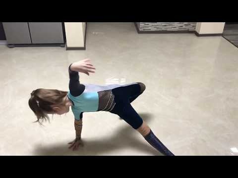 Adela Bors-Solo ( contemporary dance)