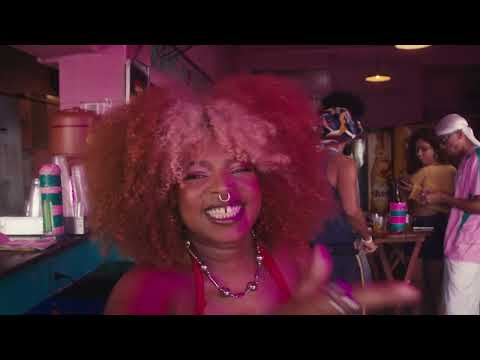 KING Saints and Mac Júlia