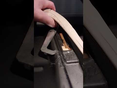 Как снять заднюю крышку сидения водителя - Toyota Land Cruiser 200, 4,5 л, 2014 