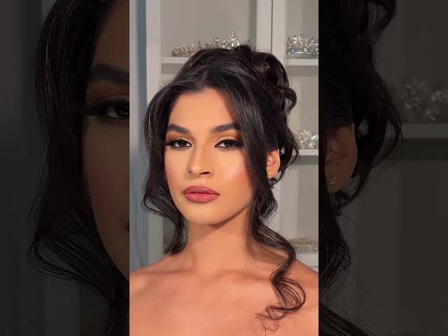 Vídeo relacionado con Silicon Based Concealer Wheel Temptu pro Airbrush Makeup Product by Temptu