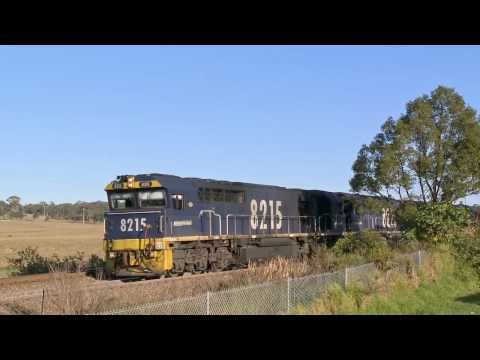 Coal train carefully negotiates a broken rail near Maitland - Australia Trains - PoathTV