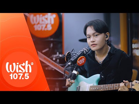Ace Banzuelo performs "Pag-Ibig (Meron Ba?) LIVE on Wish 107.5 Bus