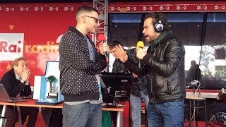 Rocco Hunt a Radio 2 Social Club con Luca Barbarossa,64° Festival di Sanremo,22.2.2014