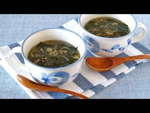 How to Make Fresh Wakame Seaweed Soup (Recipe) 生わかめスープの作り方 (レシピ)