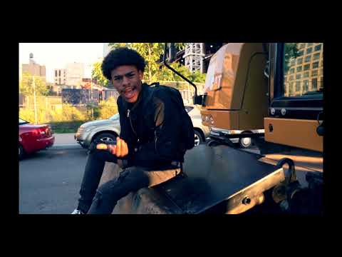 PrettiBoiJu - War (Official Music video)