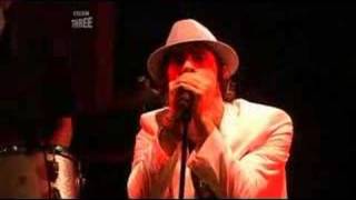 Maximo Park - Graffiti (Live at Leeds Festival 2006)