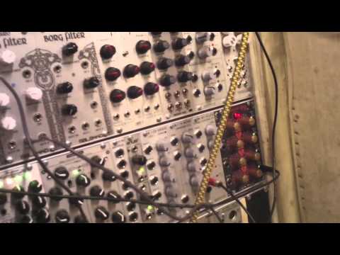 Custom Sounds Avajaiset 10/12 - Euroräkit ja modulaarisyntetisaattorit