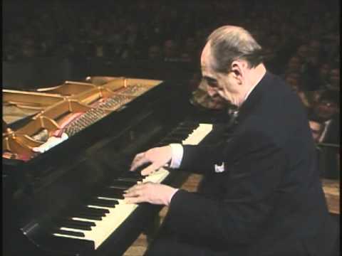 Vladimir Horowitz plays Chopin Polonaise in A flat major op.53