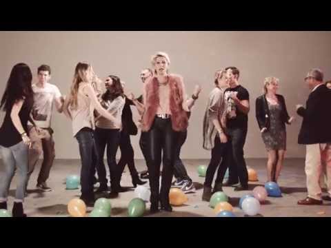 Claudia Jung - Alles Was Ich Brauche Bist Du (official Video)