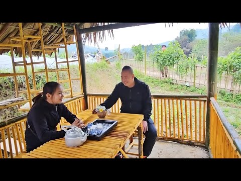 The boy who once loved VONG returns, and they are both overjoyed to see each other again