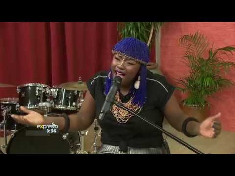 Amanda Black Performs \Ndizele Wena\