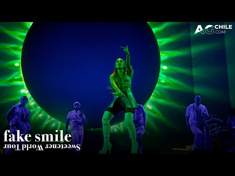 Videoclip de fake smile (live) — Ariana Grande