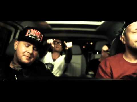 Max Pezzali 883 feat. Club Dogo - Con un deca 2012 (Videoclip)