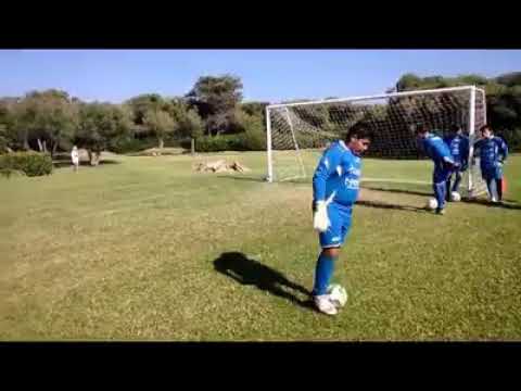 Gaetano portierino a 13 anni con mister Luca Mondini