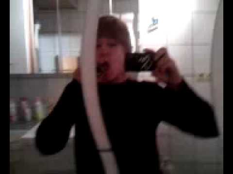 brunz zeigts hinte xD