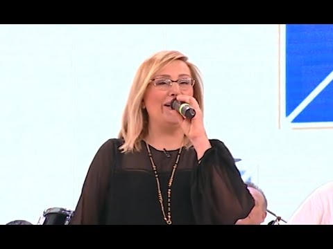 Časlav Ljubenović i Leontina Vukomanović - Bato, bato