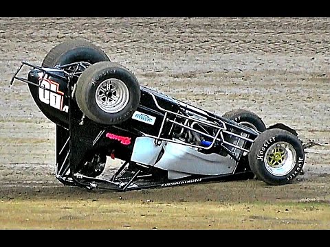 Wingless Sprints Ladies Of The Dirt  Rhiannon Burleigh Crash Laang Speedway 23-4-2016