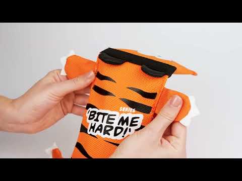 Игрушка для собак Тигр на веревке с ручкой и пищалкой GiGwi Bite me hard, полиэстер, 55 см - фото 1 - id-p2572107449