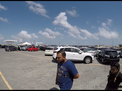 image-What kind of cars do people in Guyana drive?