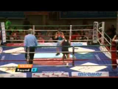 Stefany "La Cenicienta" Bizquiazo vs  Yéssika Flavia "La Matadora" Muñoz