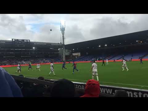 Crystal Palace 2-0 Olympique Lyonnaise (FT) 54’ Lyonnaise throw in & midfield battles