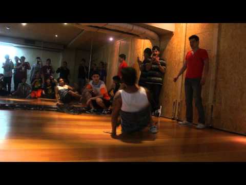 BBOY Frankie Flava vs BBOY Lil John Workshop in Japan