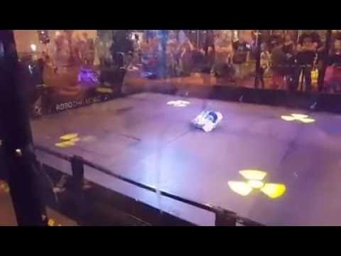 Robot Arena Insomnia 58 - Hardwired 3 vs Explosion