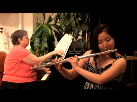 Opus 4 Studios: Jihyun Esther Lee, flute - Concertino by Cécile Chaminade