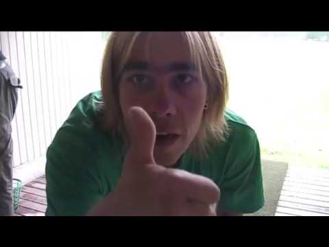 Golf palloja lyömässä osa1