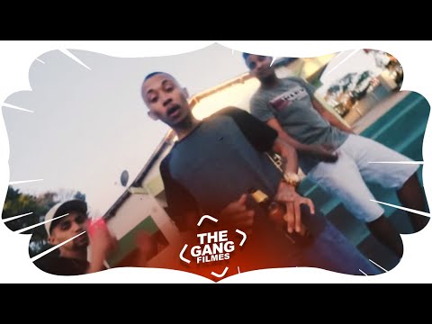 MC L da vinte - Vai com o popo no chão (Clipe oficial) Part. MC AK e MC Kisk